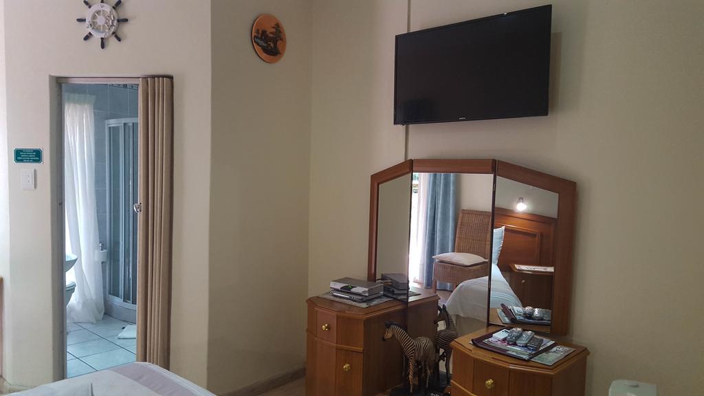 Aark Guest Lodge 밴더바일파크 외부 사진