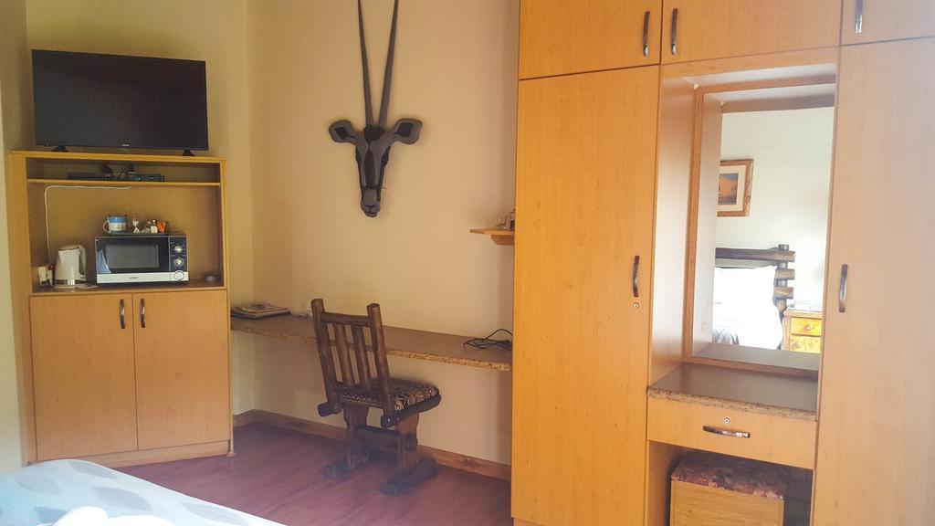 Aark Guest Lodge 밴더바일파크 외부 사진