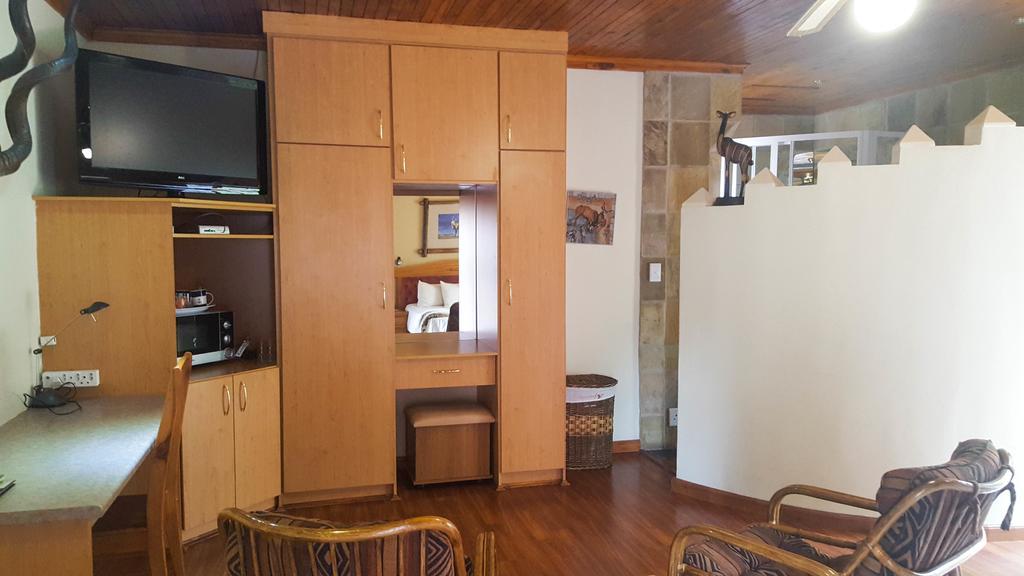Aark Guest Lodge 밴더바일파크 외부 사진