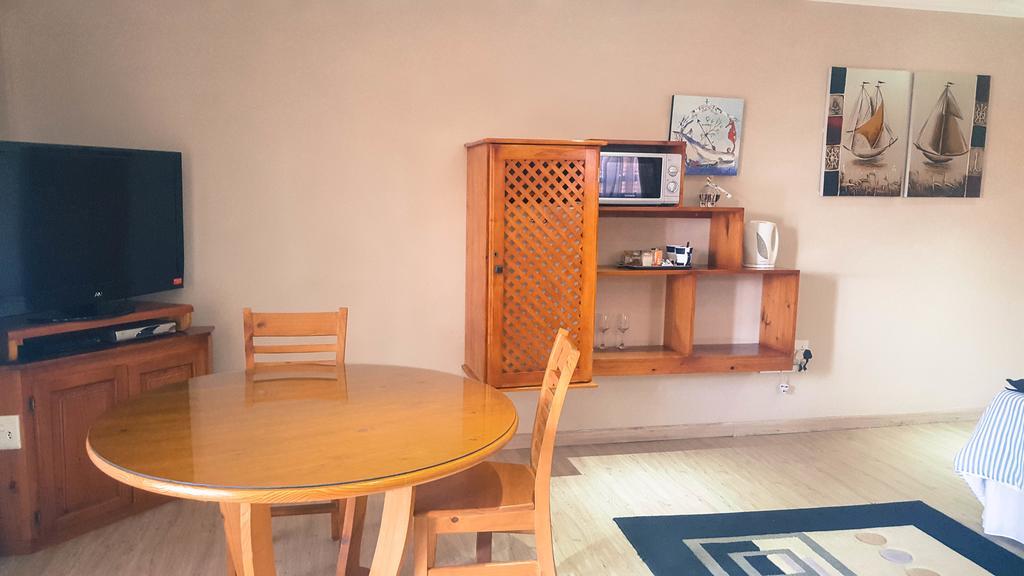 Aark Guest Lodge 밴더바일파크 외부 사진